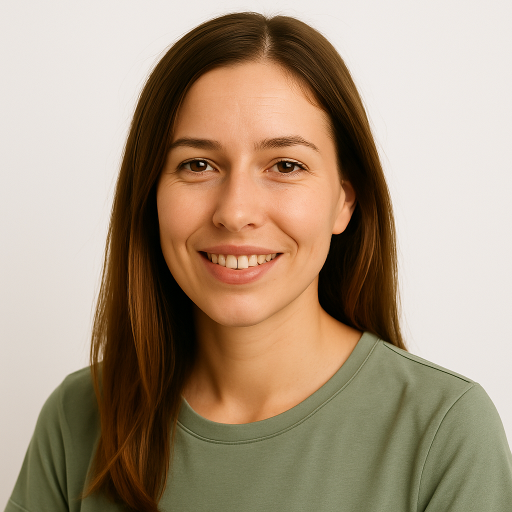 Yana, 33
